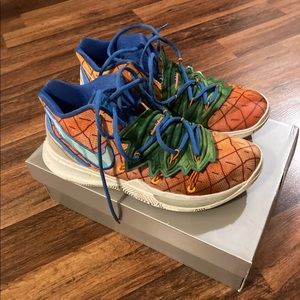 Kyrie 5 Pineapple House